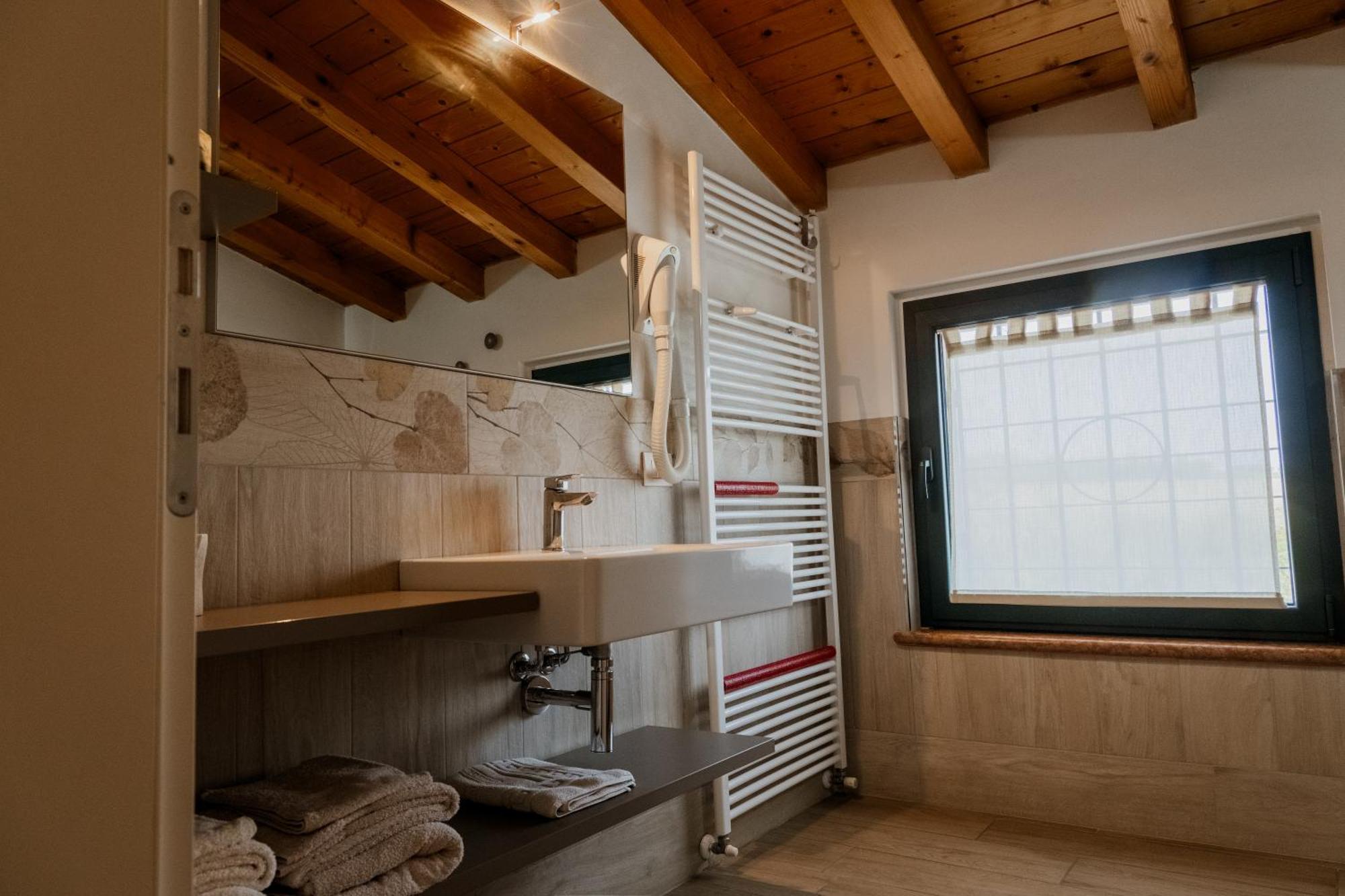 מונזמבנו Agriturismo" Il Glicine Bianco" מראה חיצוני תמונה