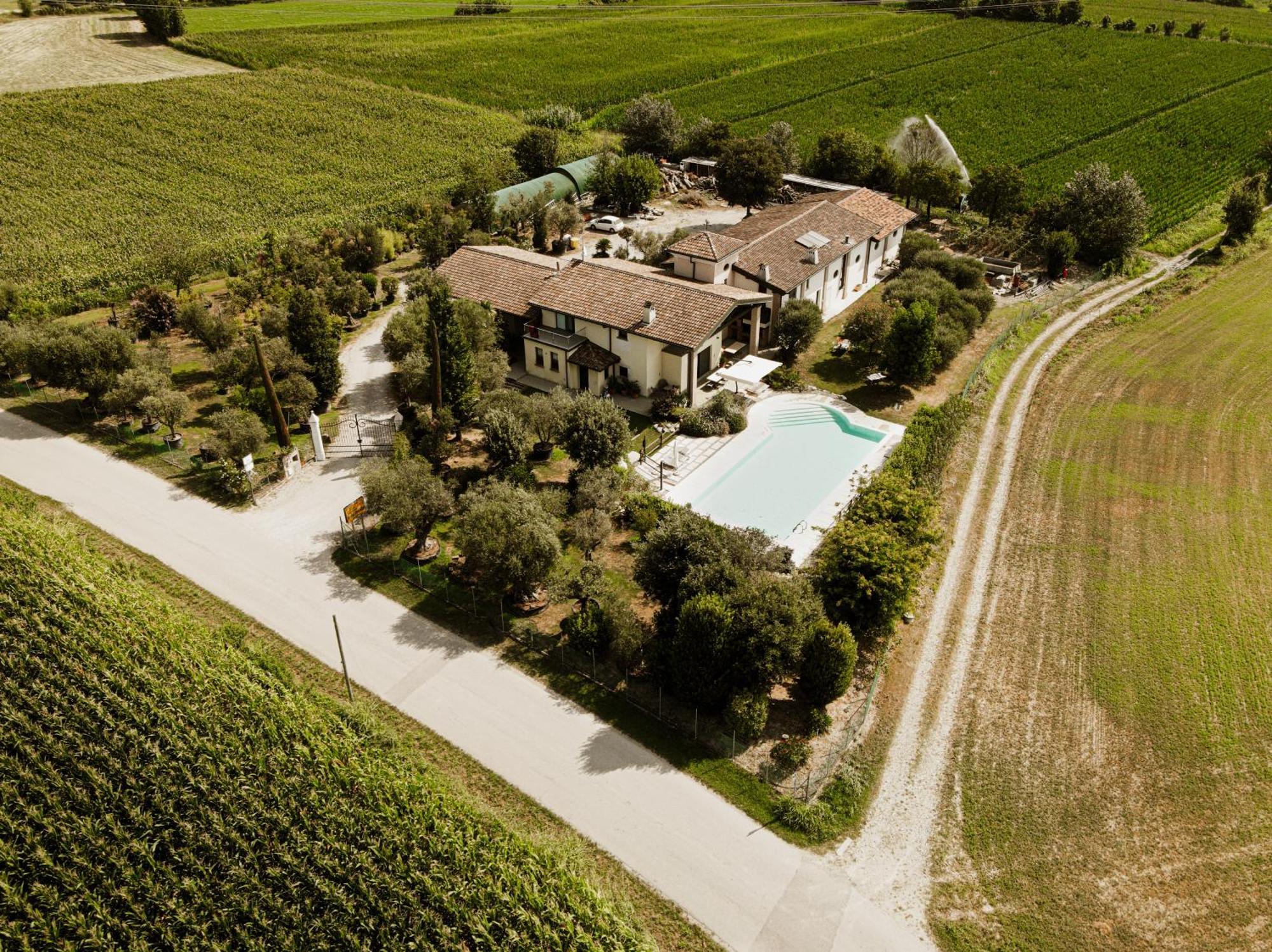 מונזמבנו Agriturismo" Il Glicine Bianco" מראה חיצוני תמונה