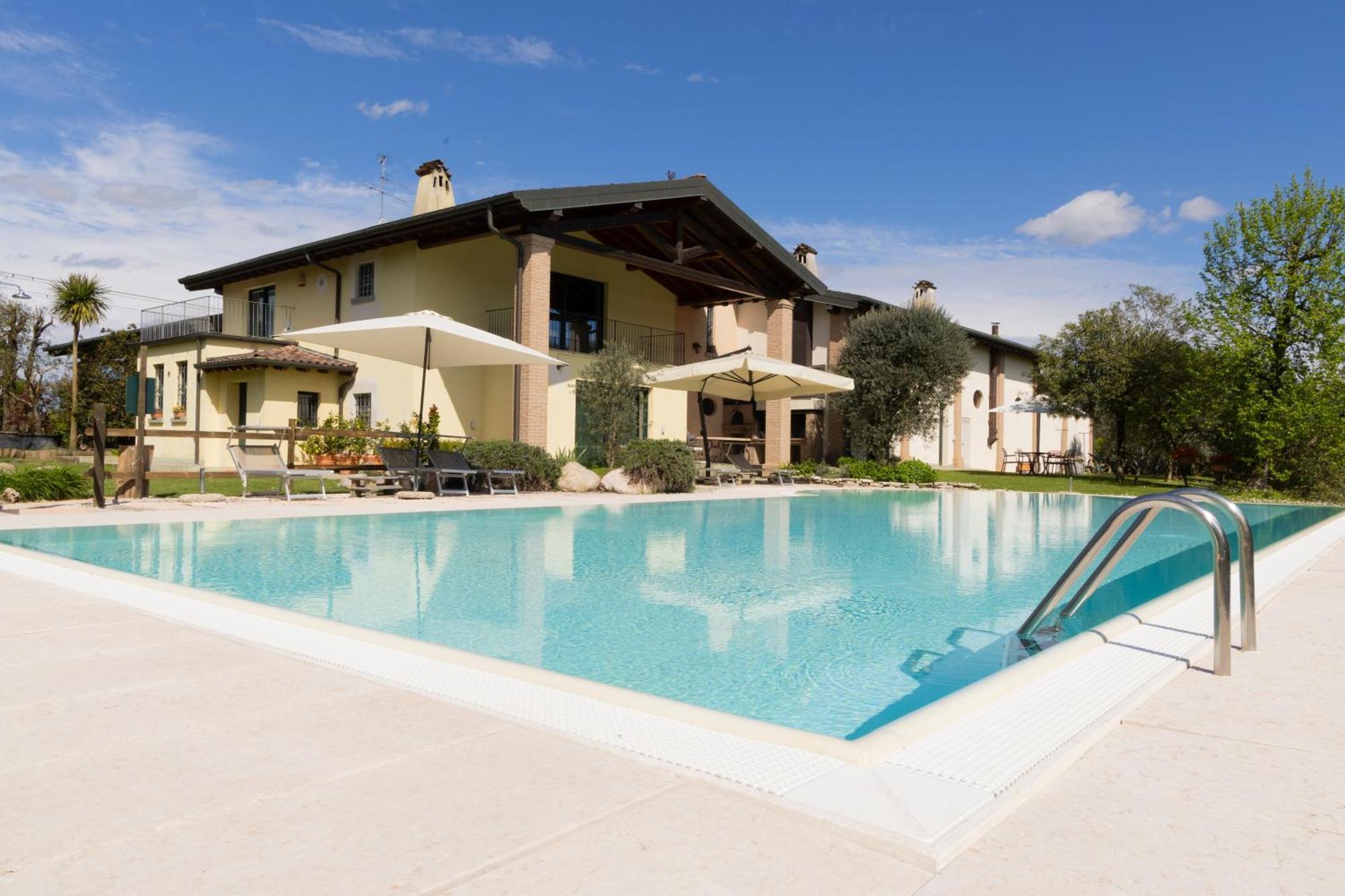 מונזמבנו Agriturismo" Il Glicine Bianco" מראה חיצוני תמונה